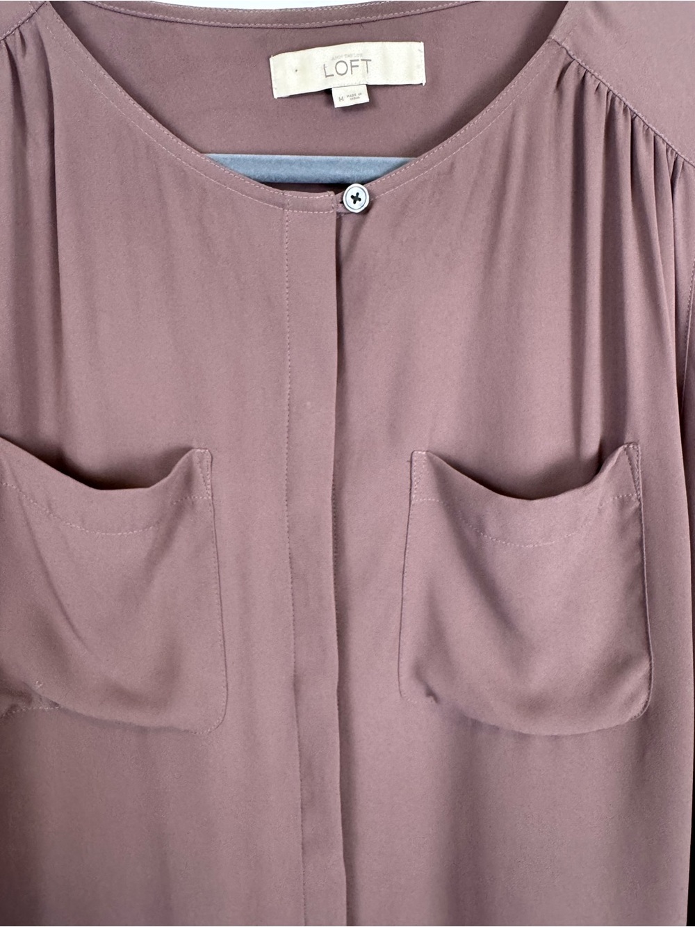 LOFT Dusty Mauve Hidden Button Pocket Blouse Medium Long Sleeve Career Top - Picture 7 of 13